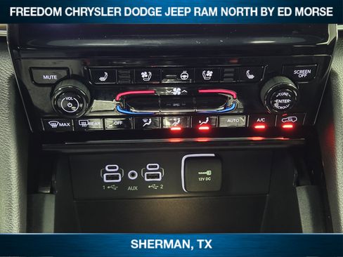 Used 2024 Jeep Grand Cherokee Summit w/ High Altitude Package AWD/4WD image 13
