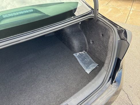 Used 2025 Nissan Altima 2.5 SV image 9