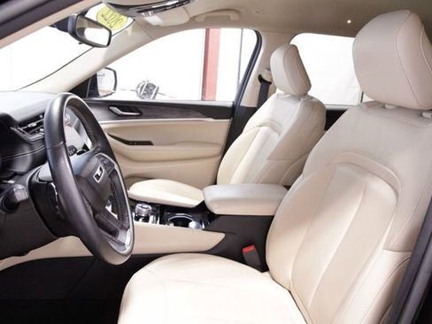 Used 2022 Jeep Grand Cherokee L Limited image 13