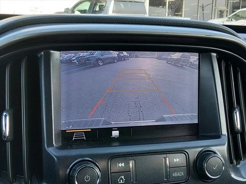 Used 2019 Chevrolet Colorado Z71 RWD image 22