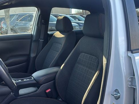 Certified 2023 Honda HR-V Sport image 10