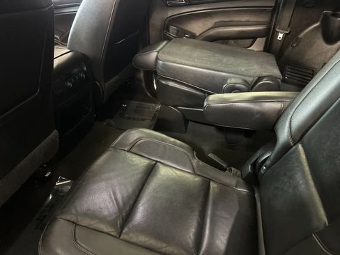 Used 2018 GMC Yukon XL SLT RWD image 5