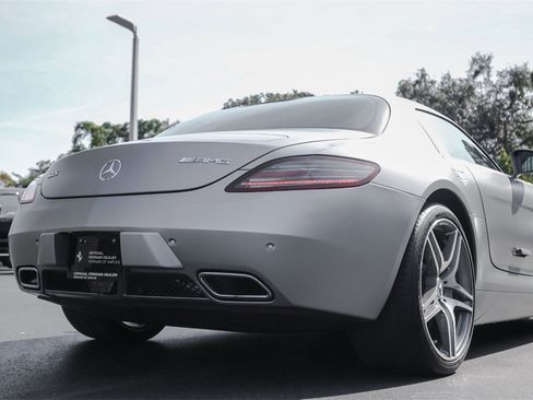Used 2012 Mercedes-Benz SLS AMG Coupe image 14