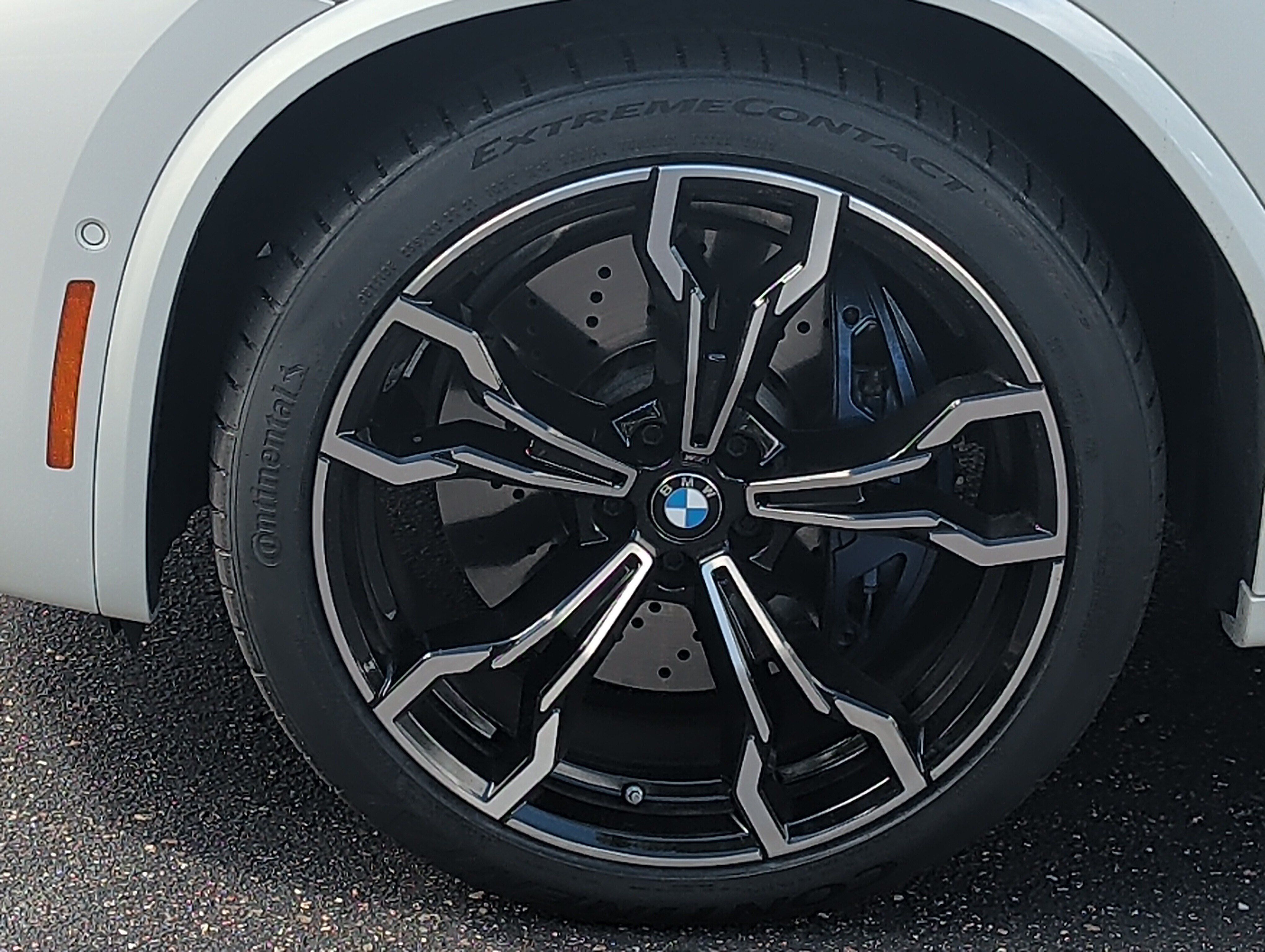 Used 2024 BMW X4 M AWD/4WD image 15