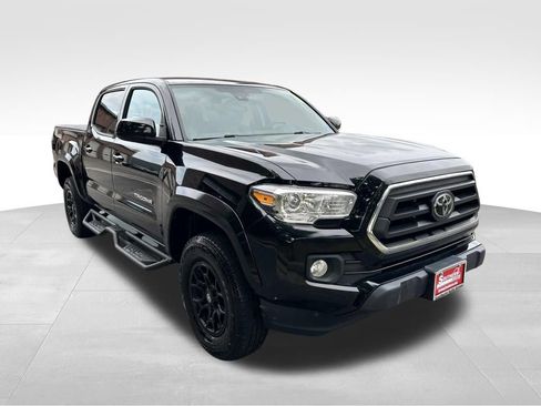 Used 2021 Toyota Tacoma SR5 RWD image 8