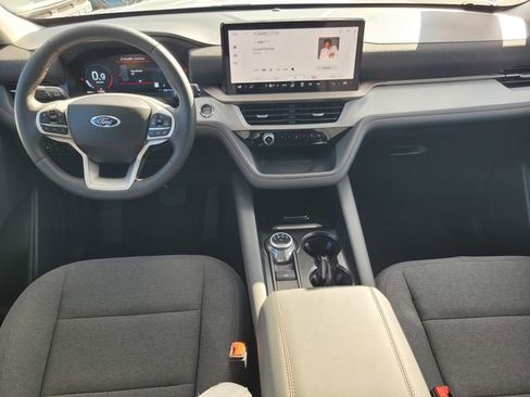 Certified 2025 Ford Explorer Active image 14