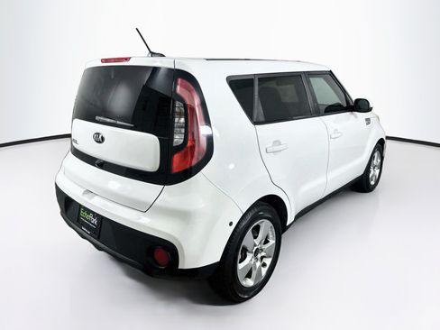 Used 2018 Kia Soul w/ Convenience Package FWD image 9
