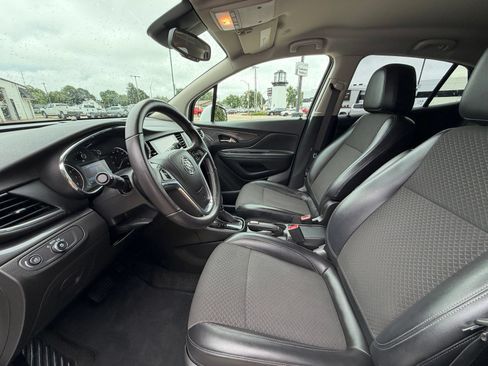 Used 2019 Buick Encore Preferred w/ Safety Package AWD/4WD image 4