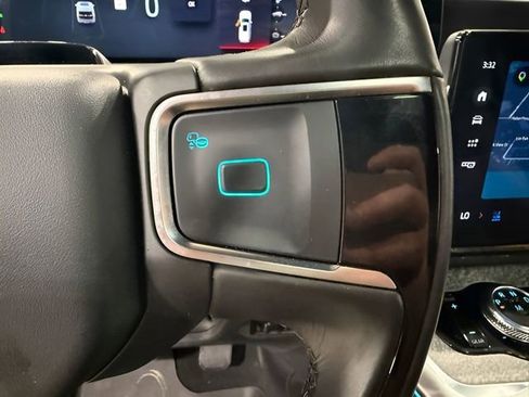 Used 2025 Ford Expedition Tremor AWD/4WD image 19