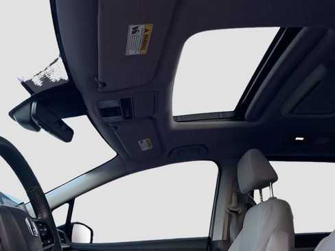 Used 2024 Honda Odyssey Touring image 21