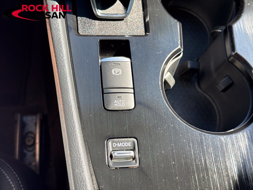 Used 2023 Nissan Rogue SV FWD image 24