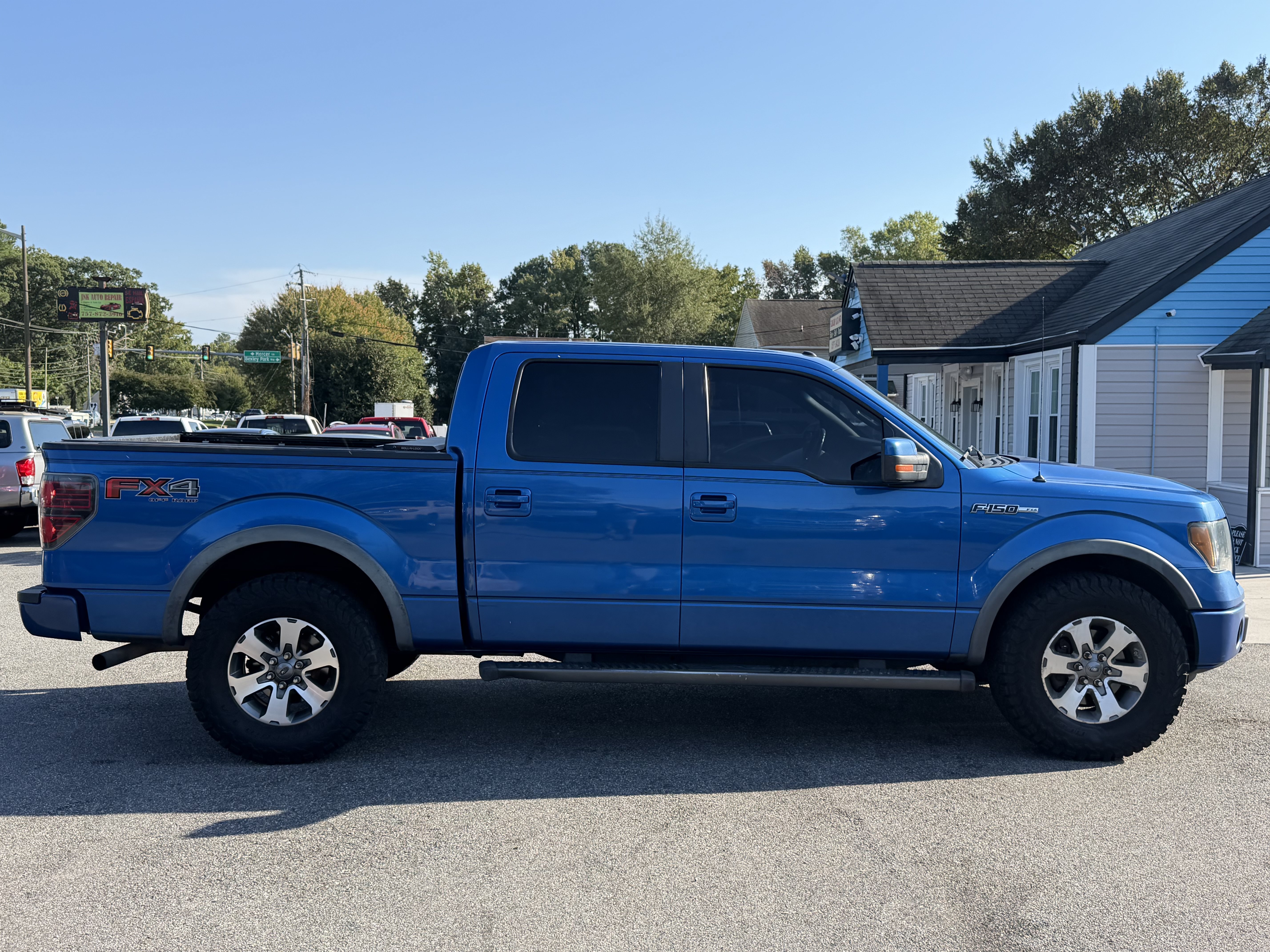 Used 2011 Ford F150 FX4 w/ FX Luxury Pkg AWD/4WD image 5