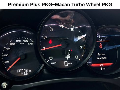 Used 2017 Porsche Macan AWD/4WD image 48