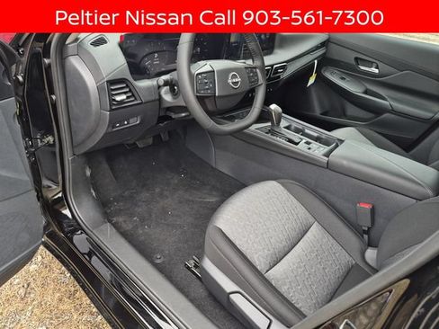 New 2026 Nissan Sentra SV w/ SV Convenience Package FWD image 8