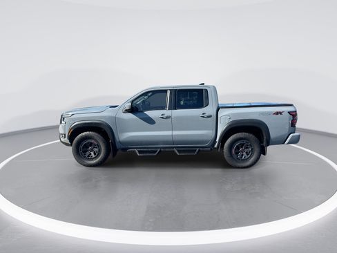 Used 2025 Nissan Frontier PRO-4X AWD/4WD image 6