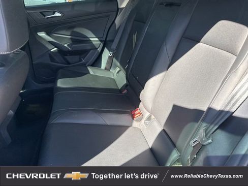 Used 2019 Volkswagen Jetta SE image 8