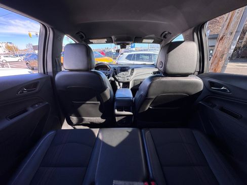 Used 2023 Chevrolet Equinox RS image 9
