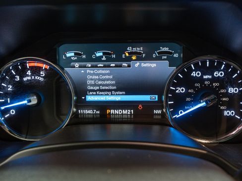 Used 2017 Ford F350 Platinum w/ Platinum Ultimate Package image 36