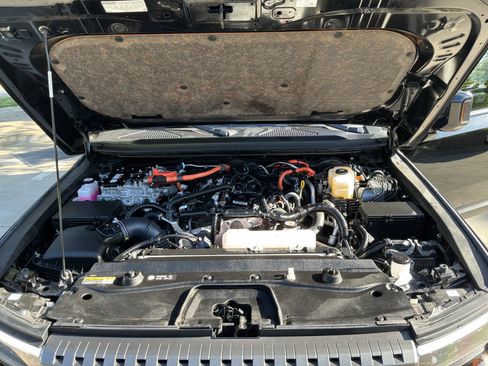 Used 2024 Toyota Land Cruiser AWD/4WD image 33