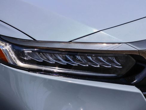 Used 2022 Honda Accord Sport image 4
