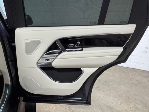 New 2026 Land Rover Range Rover Long Wheelbase SE AWD/4WD image 42