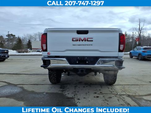 Used 2022 GMC Sierra 3500 Pro w/ Convenience Package image 5