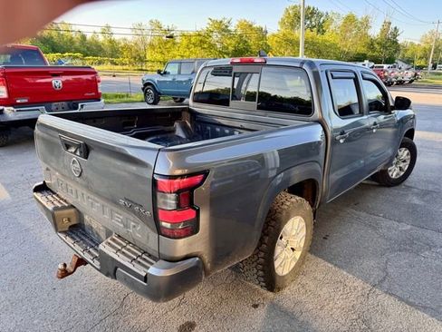 Used 2022 Nissan Frontier SV AWD/4WD image 5