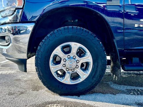 Used 2021 RAM 2500 Big Horn w/ Level 1 Equipment Group image 32