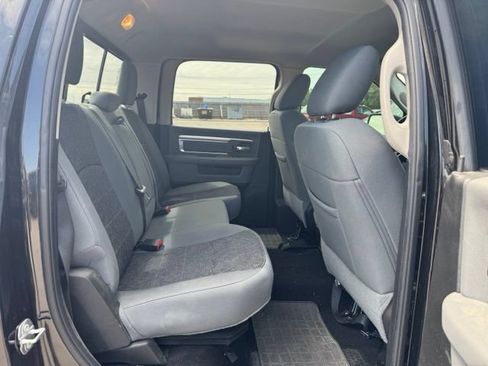 Used 2018 RAM 1500 Classic SLT w/ Luxury Group AWD/4WD image 15