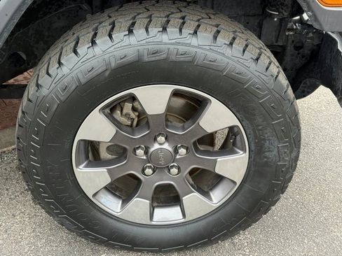 Used 2018 Jeep Wrangler Unlimited Sahara w/ LED Lighting Group image 7