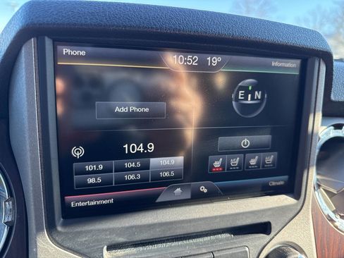 Used 2016 Ford F350 Lariat w/ Chrome Package image 15