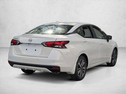 New 2025 Nissan Versa SV w/ Trunk Package FWD image 2