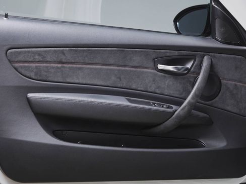 Used 2011 BMW 1 Series M RWD image 71