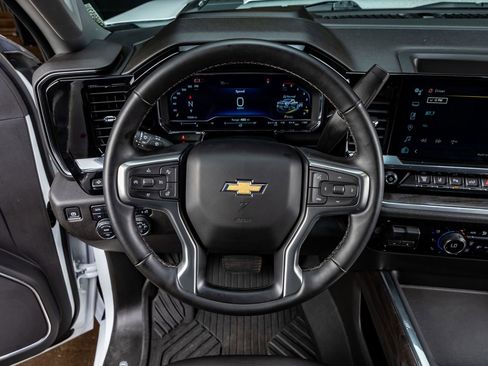 Used 2024 Chevrolet Silverado 2500 LTZ w/ LTZ Premium Package image 17