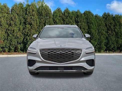 Used 2026 Genesis GV70 2.5T Advanced image 2