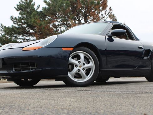 Used 1998 Porsche Boxster RWD image 3