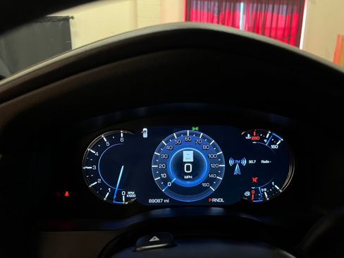 Used 2018 Cadillac Escalade ESV Luxury image 24