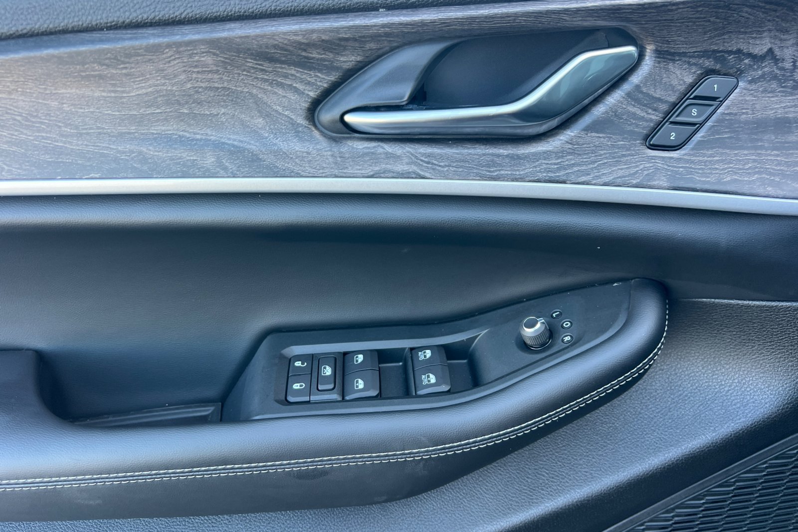 New 2027 Jeep Grand Cherokee Limited AWD/4WD image 14