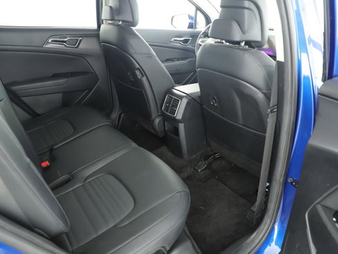 Used 2023 Kia Sportage SX image 21