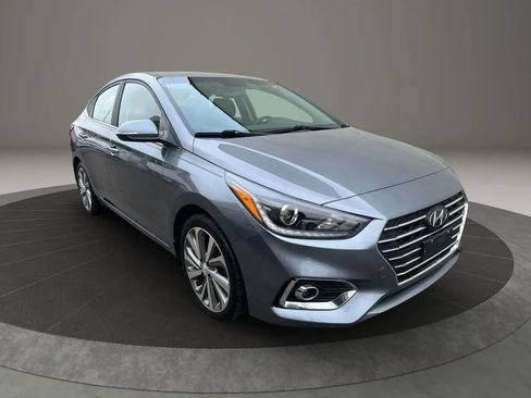 Used 2019 Hyundai Accent Limited image 3