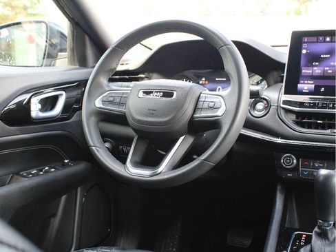 Certified 2022 Jeep Compass Latitude AWD/4WD image 14