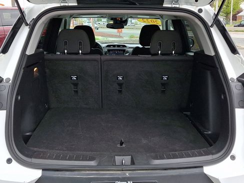 Used 2022 Chevrolet TrailBlazer LT w/ Convenience Package FWD image 28