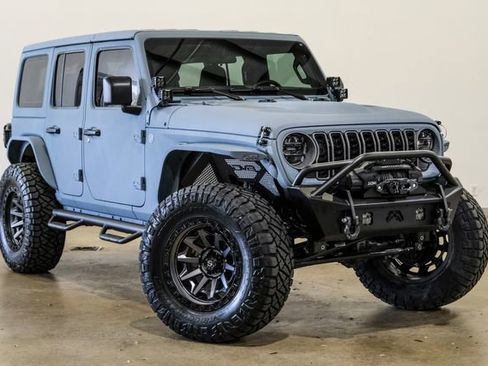 Used 2026 Jeep Wrangler Unlimited Sport image 4