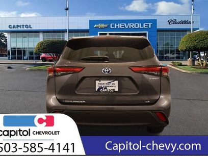 Used 2022 Toyota Highlander LE