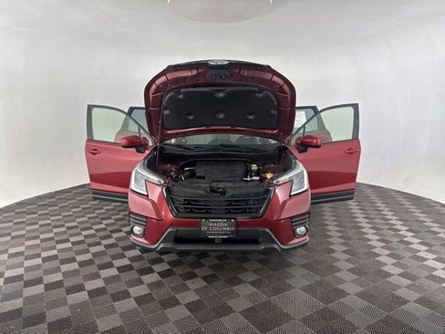 Used 2022 Subaru Forester Premium image 17