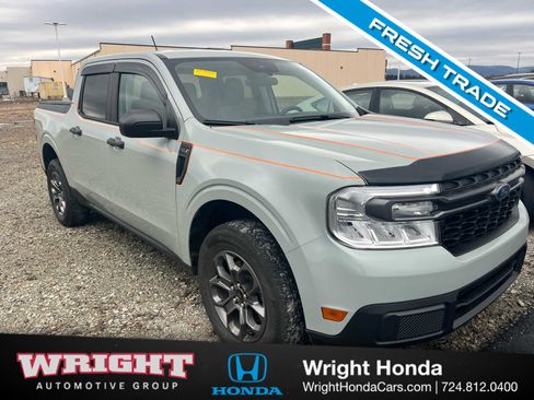Used 2024 Ford Maverick XLT image 1
