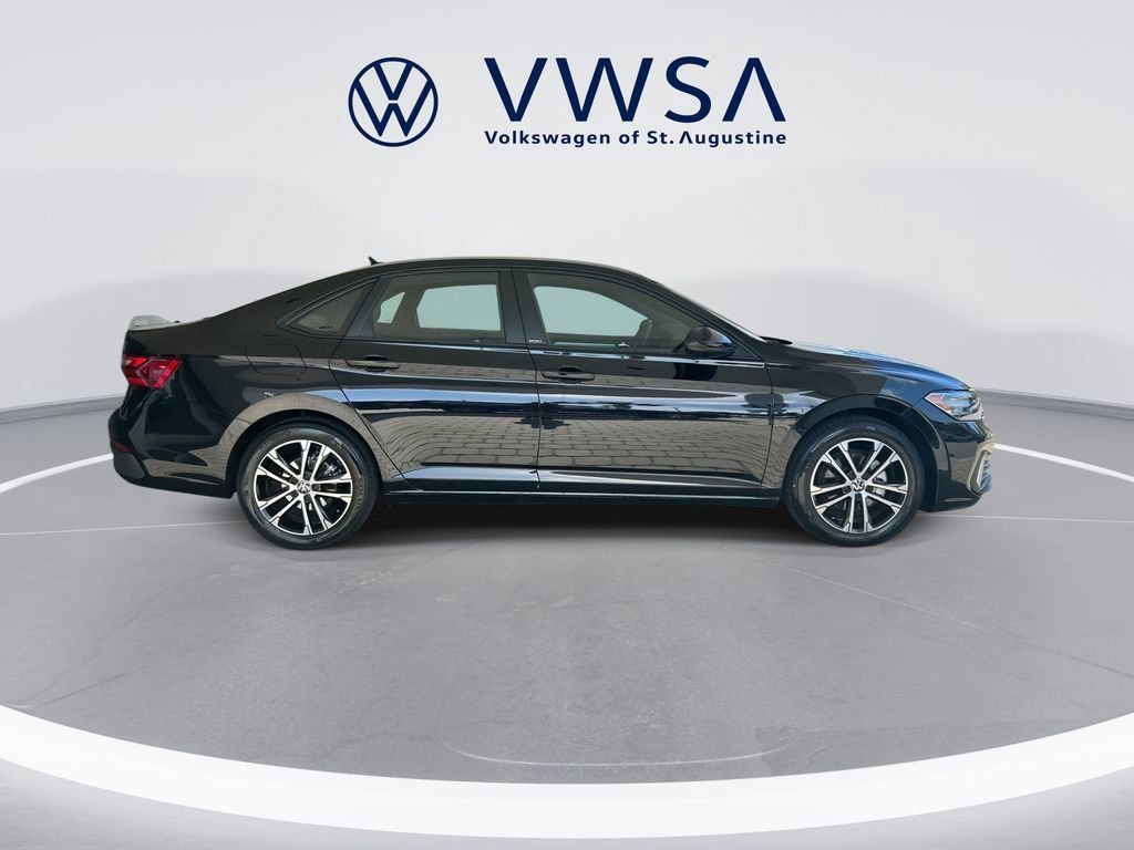 Certified 2024 Volkswagen Jetta Sport FWD image 8