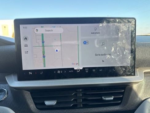 Used 2025 Ford Explorer Platinum w/ Ultimate Package image 13