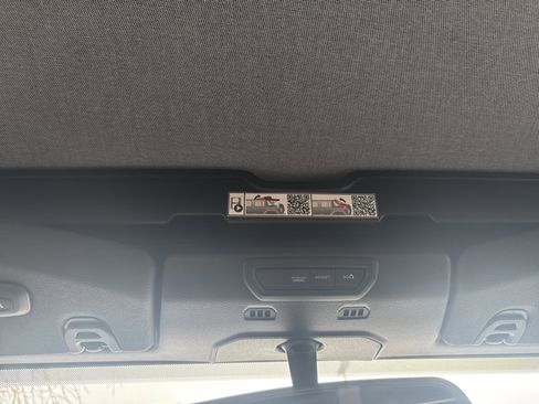 Used 2022 Jeep Wrangler Sport S image 28