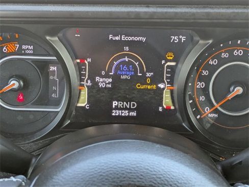 Used 2025 Jeep Wrangler Unlimited Rubicon image 18